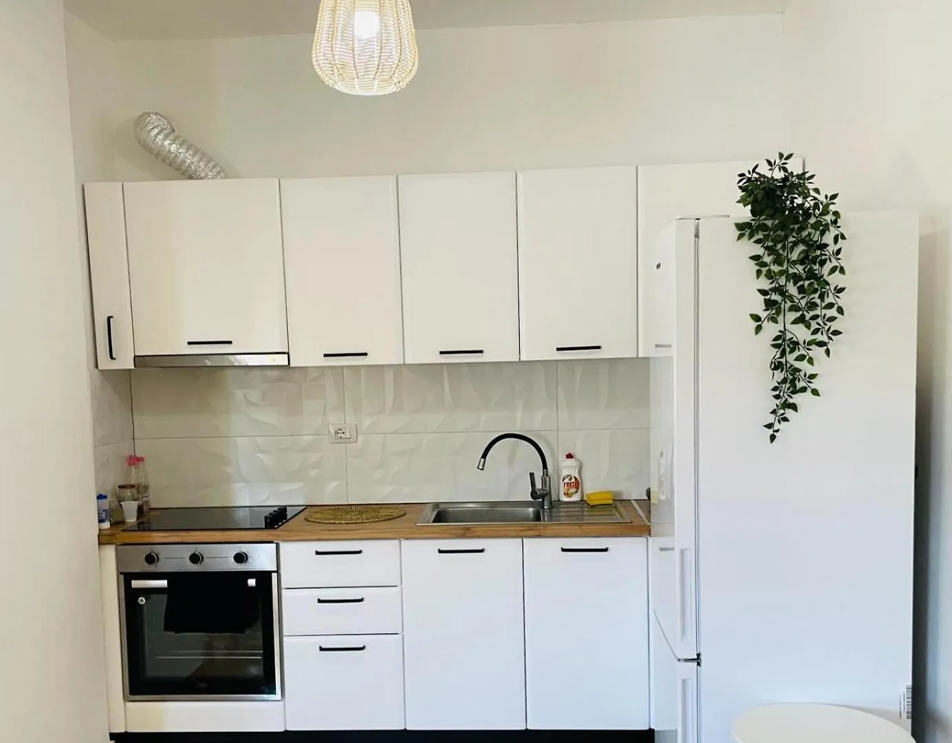 Homely 2-Bed Apartment Vlore